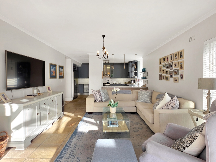 3 Bedroom Property for Sale in Constantia Western Cape